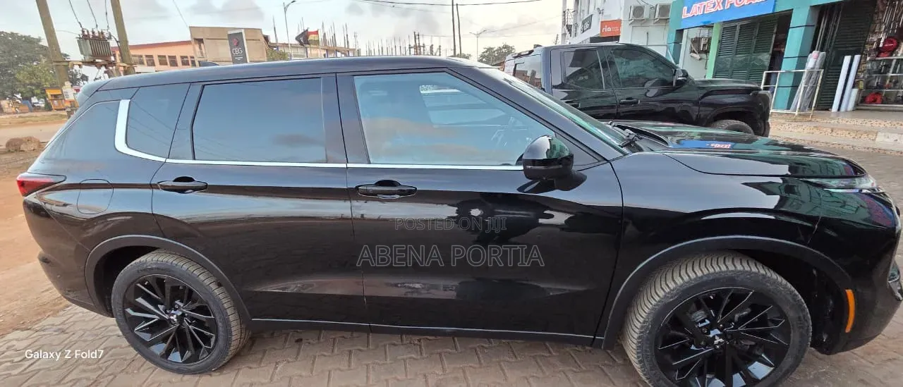 Mitsubishi Outlander SEL Black Edition 2023 Black