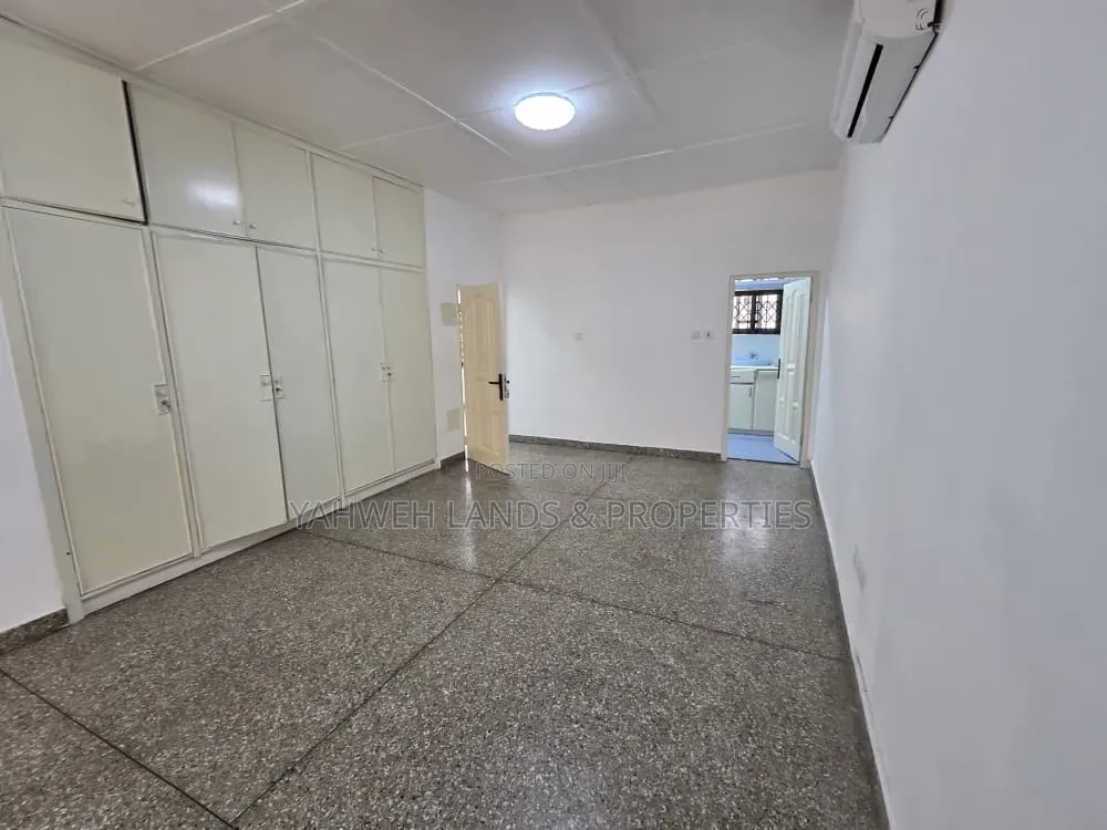 8bdrm House in Italian Embassy for rent