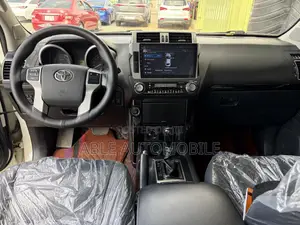 Toyota Land Cruiser Prado 2.7 2017 White