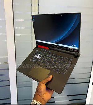 Laptop Asus ROG Strix G15 16GB AMD Ryzen 9 SSD 512GB
