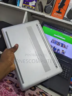 Laptop HP Pavilion 15 8GB AMD SSD 256GB