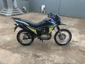 Royal Racer 2025 Black