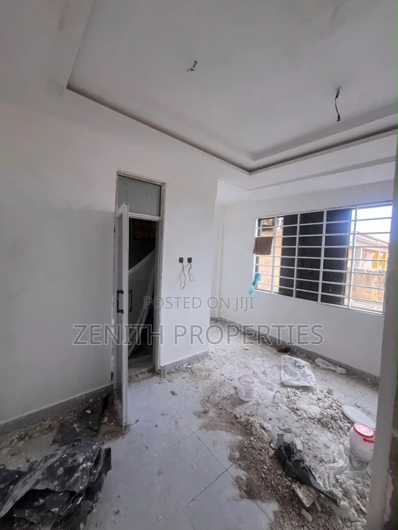 1bdrm Apartment in Zenith Realty, Exhibition for rent