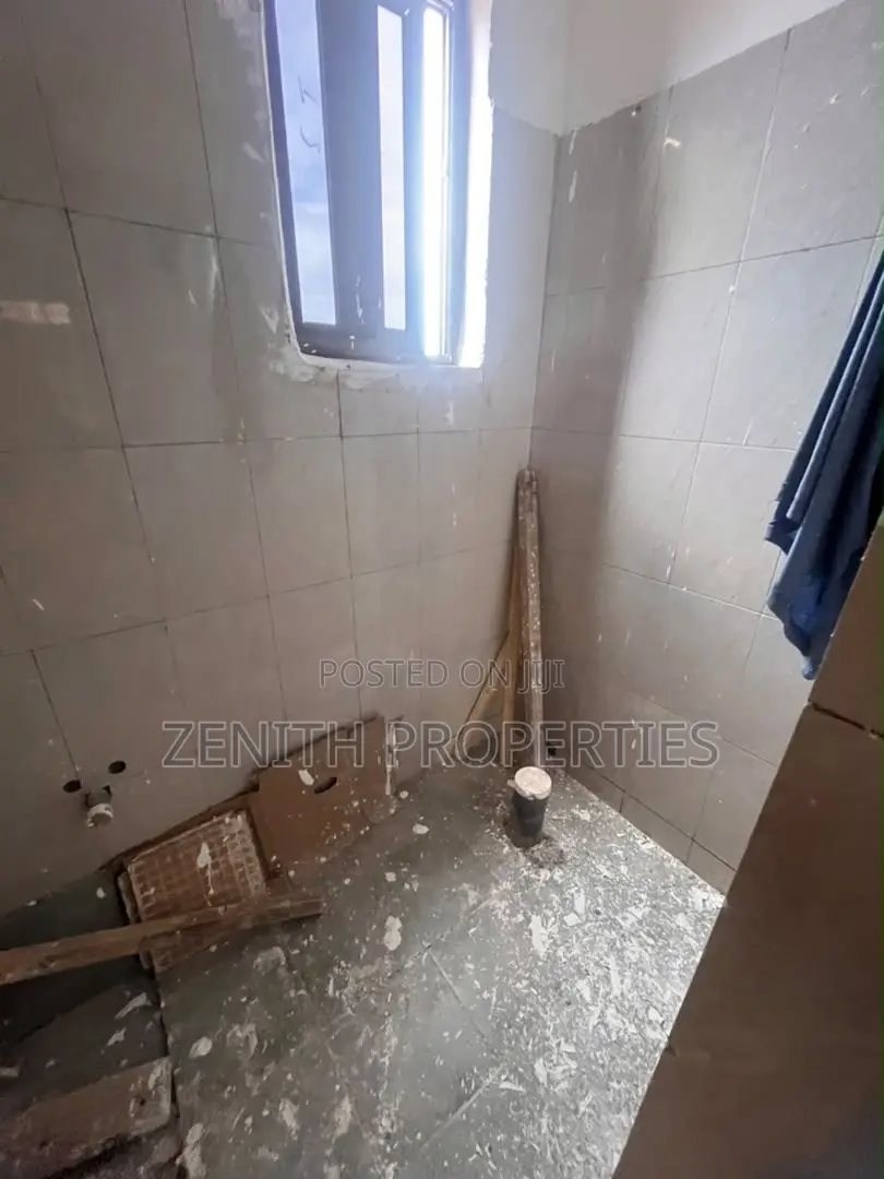 1bdrm Apartment in Zenith Realty, Exhibition for rent