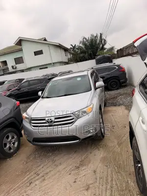 Toyota Highlander 2.7L 2WD 2013 Silver