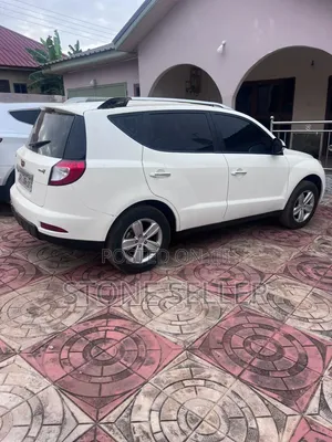 Geely Emgrand X7 2014 Off white