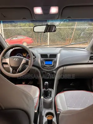 Hyundai Accent GLS 2012 Gray