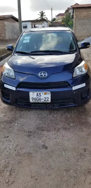 Scion xD Base 2010 Blue