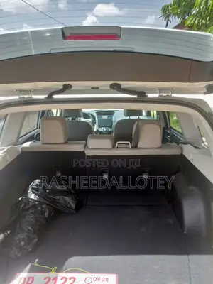 Subaru Forester 2.5i PZEV 4dr SUV AWD (2.5L 4cyl CVT) 2014 White