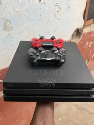 Ps4 Pro With 10 Games Loaded
