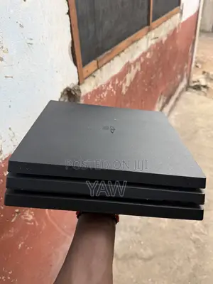 Ps4 Pro With 10 Games Loaded
