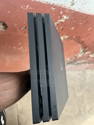 Ps4 Pro With 10 Games Loaded