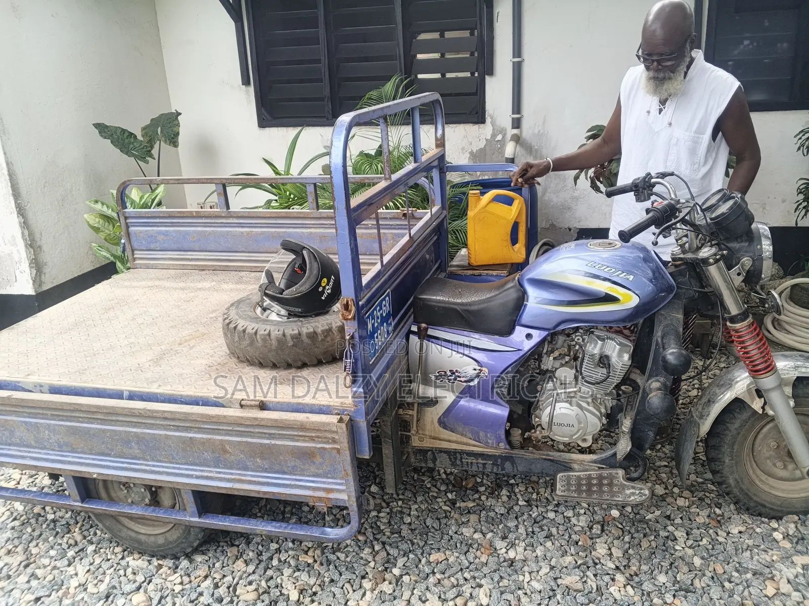 Tricycle 2024 Blue