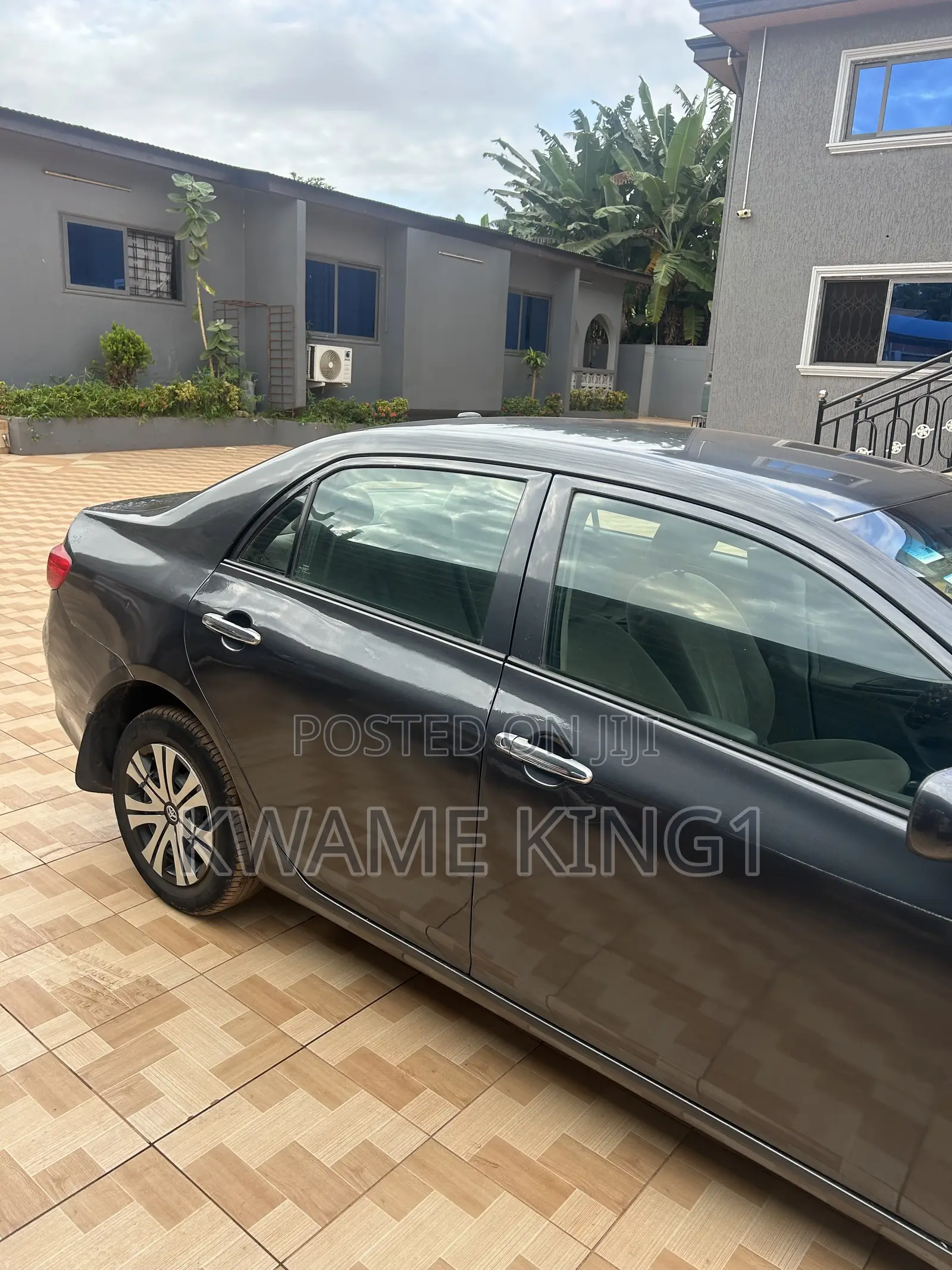 Toyota Corolla LE 4dr Sedan (1.8L 4cyl 4A) 2010 Gray