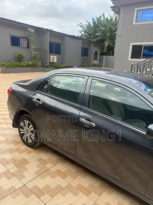 Toyota Corolla LE 4dr Sedan (1.8L 4cyl 4A) 2010 Gray