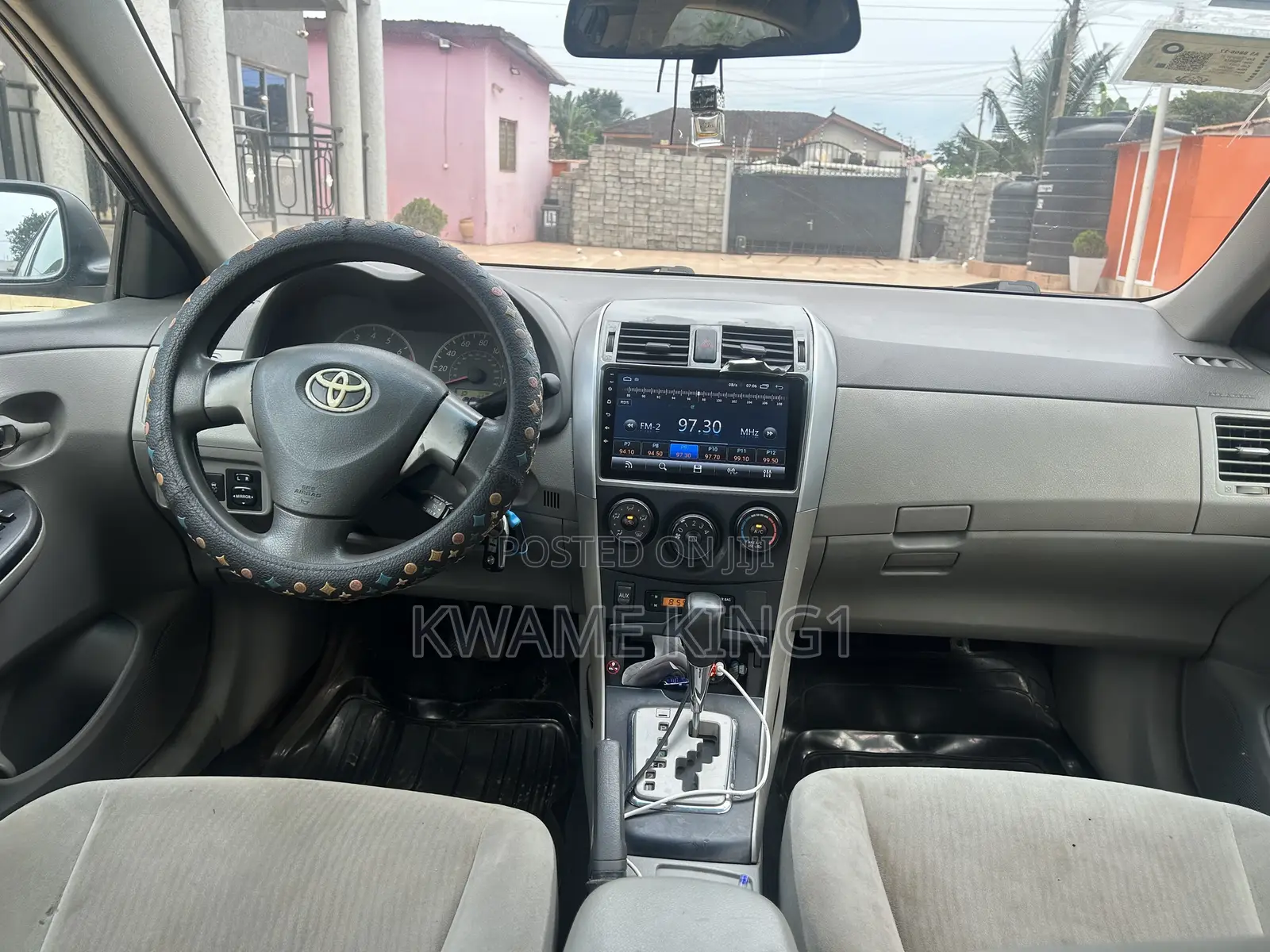 Toyota Corolla LE 4dr Sedan (1.8L 4cyl 4A) 2010 Gray