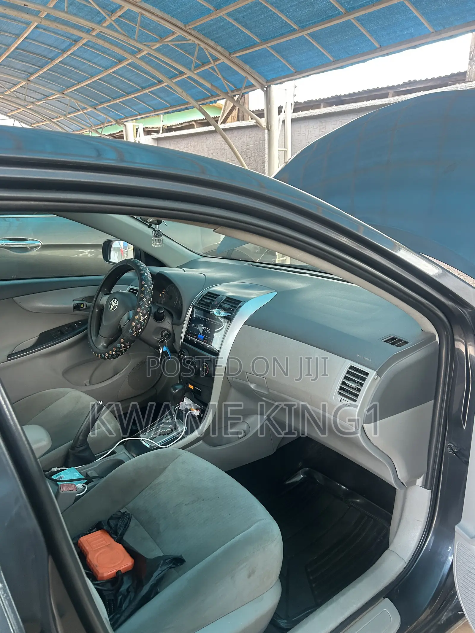 Toyota Corolla LE 4dr Sedan (1.8L 4cyl 4A) 2010 Gray