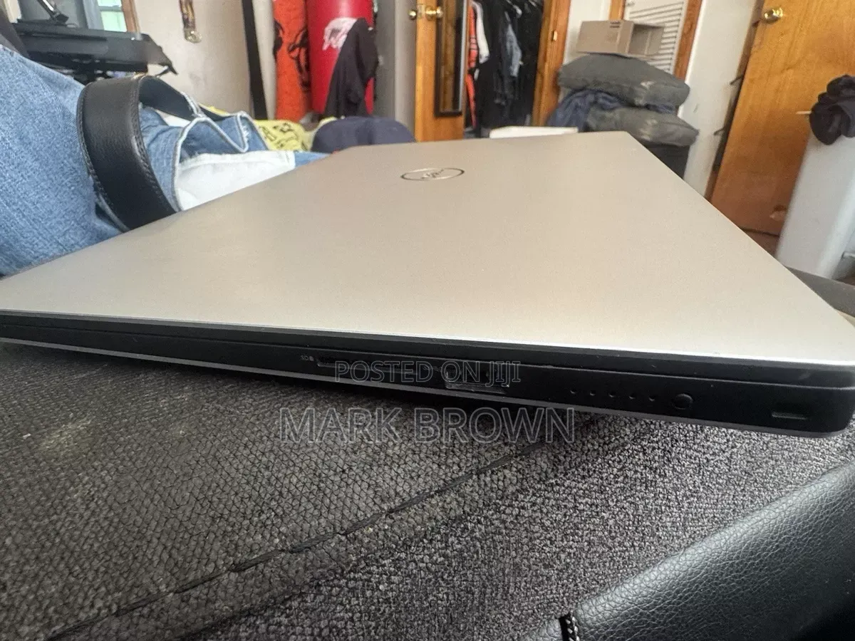 Laptop Dell XPS 15 9570 8GB Intel Core i5 SSD 256GB
