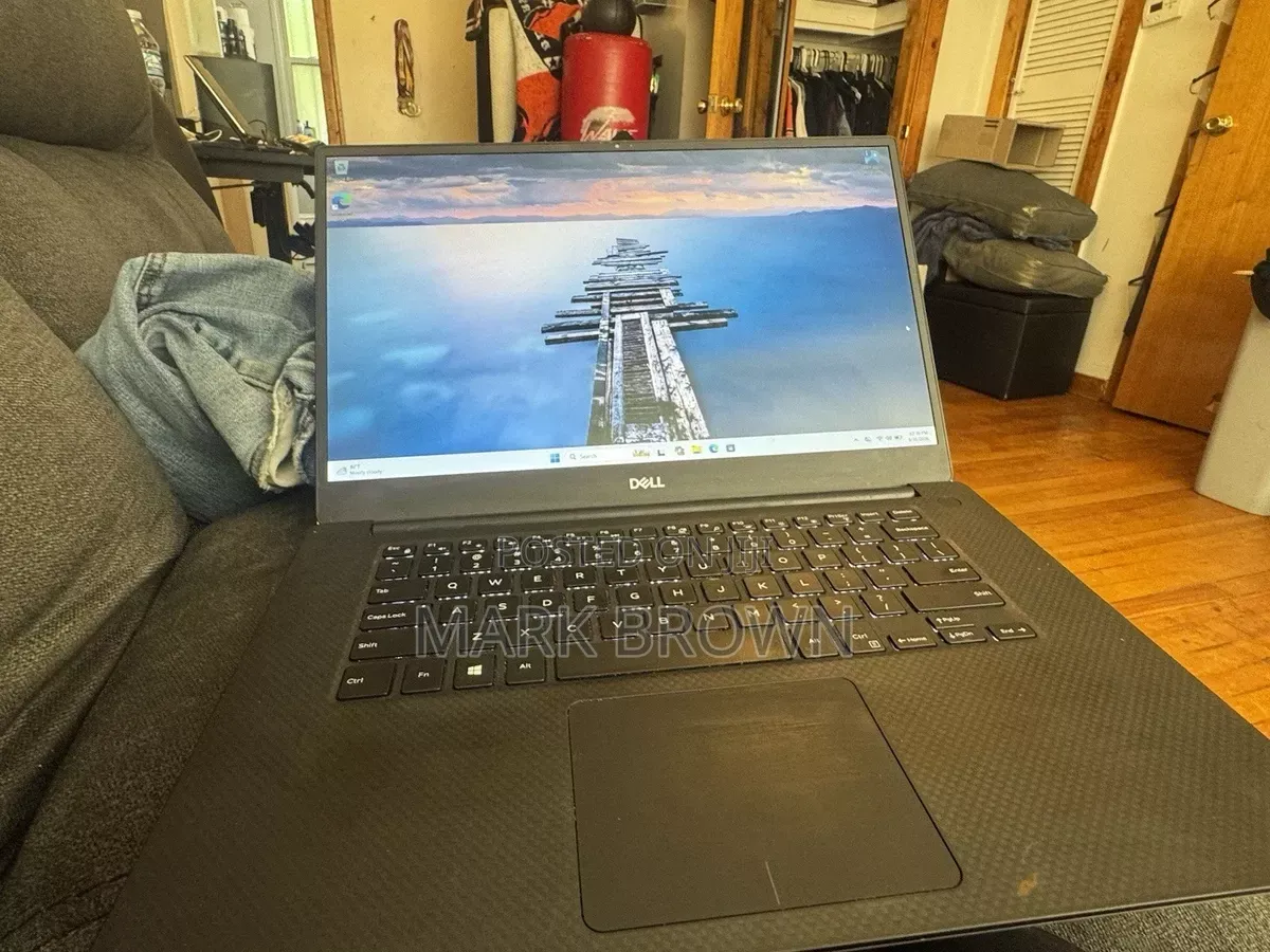 Laptop Dell XPS 15 9570 8GB Intel Core i5 SSD 256GB