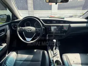 Toyota Corolla XSE (1.8L 4cyl 2A) 2018 Gray