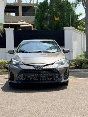 Toyota Corolla XSE (1.8L 4cyl 2A) 2018 Gray