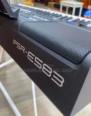 Yamaha PSR-E583 61-Key Portable Electronic Keyboard