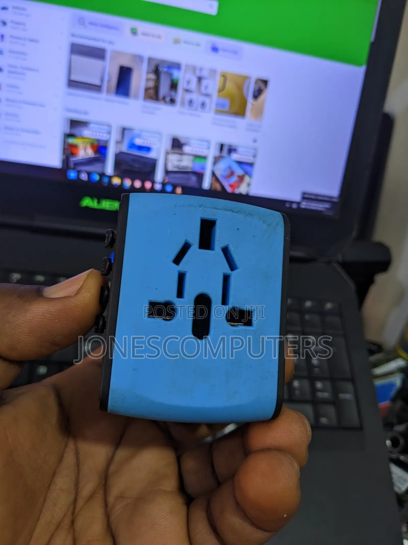 Universal Travel Adapter SL-199