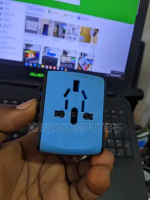 Universal Travel Adapter SL-199