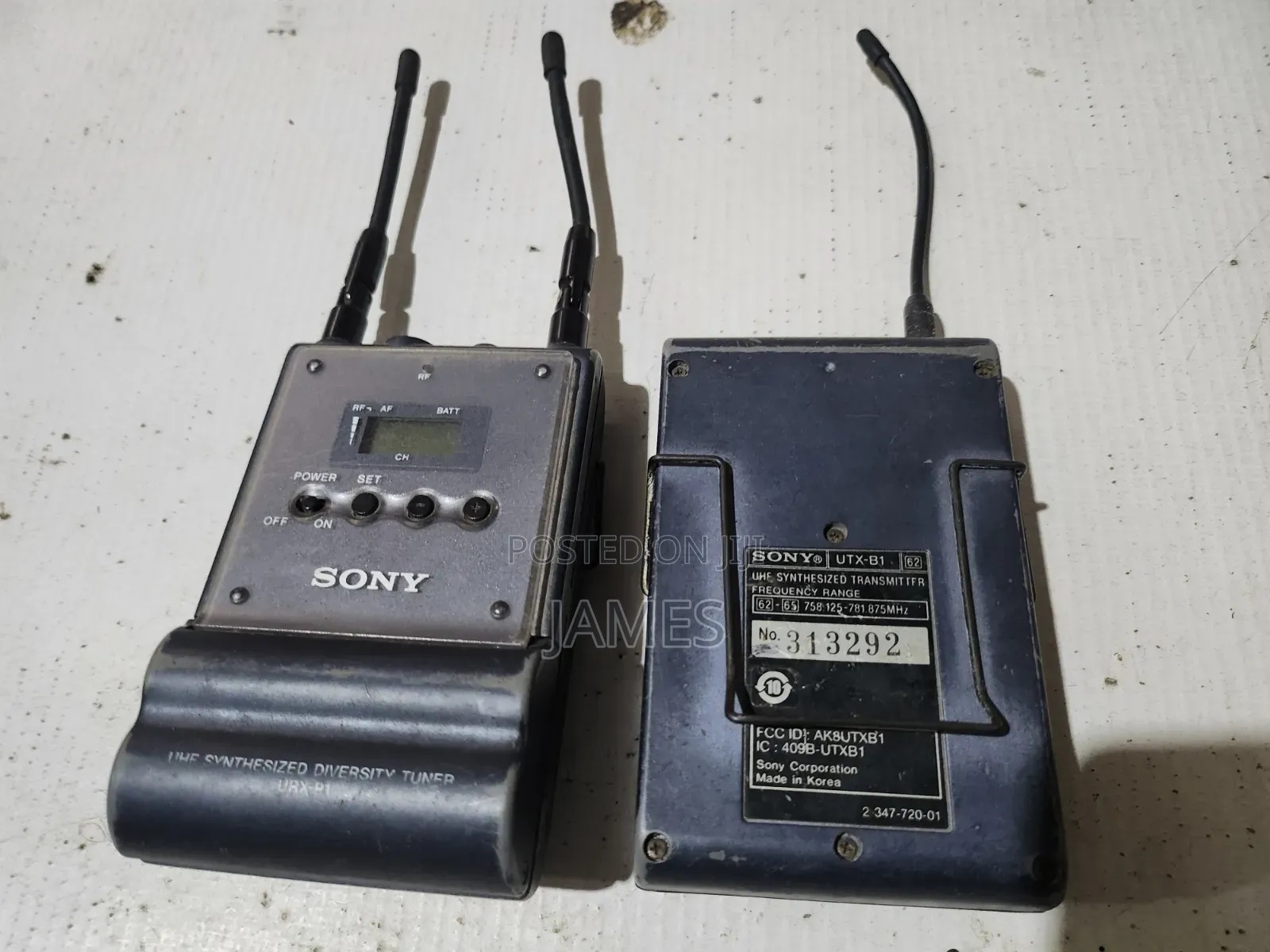 Sony URX-P1 UTX B1 Wireless UHF Diversity Tuner & Receiver