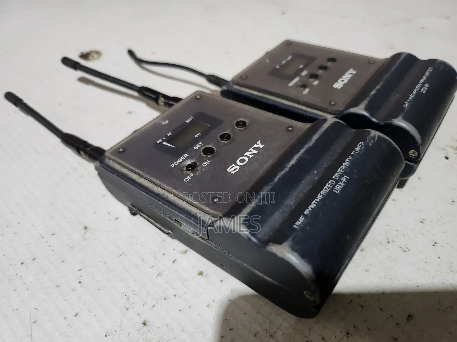 Sony URX-P1 UTX B1 Wireless UHF Diversity Tuner & Receiver