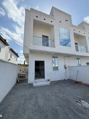 2bdrm House in Ashaley Botwe, School Junction for sale