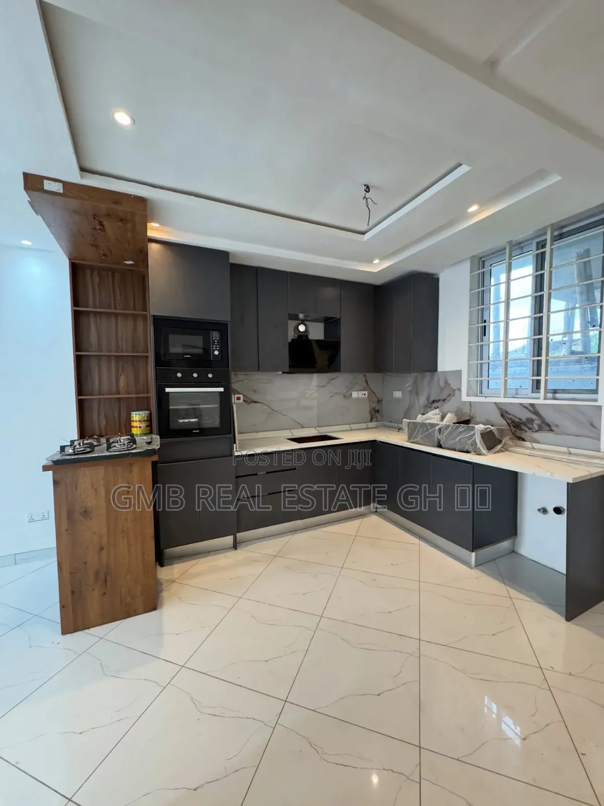 2bdrm House in Ashaley Botwe, School Junction for sale