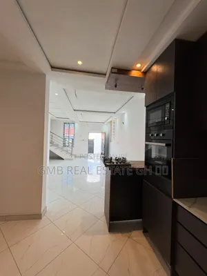 2bdrm House in Ashaley Botwe, School Junction for sale
