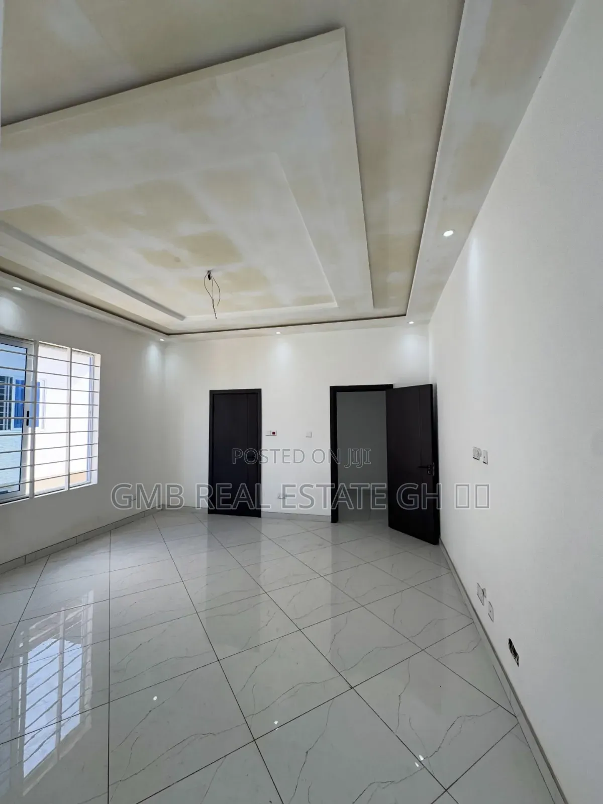 2bdrm House in Ashaley Botwe, School Junction for sale