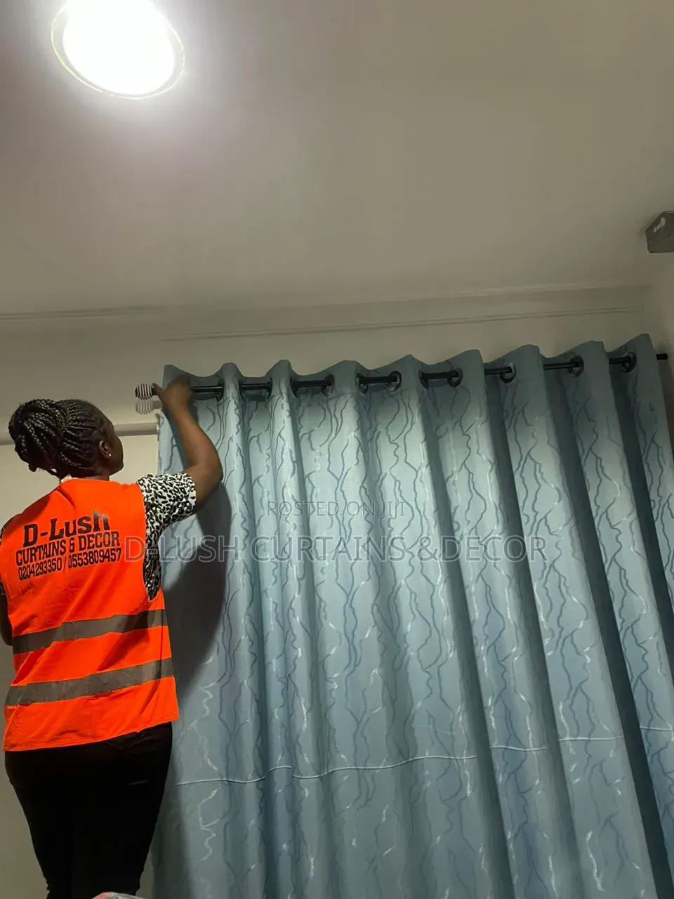 D-Lush Curtains Cresent