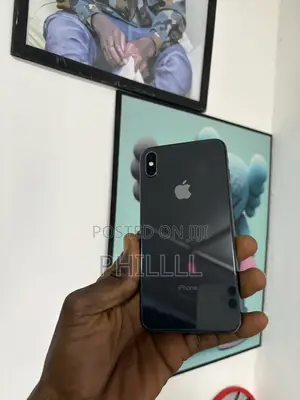 Apple iPhone XS Max 64 GB Black