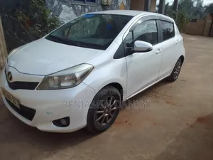 Toyota Vitz 2012 White