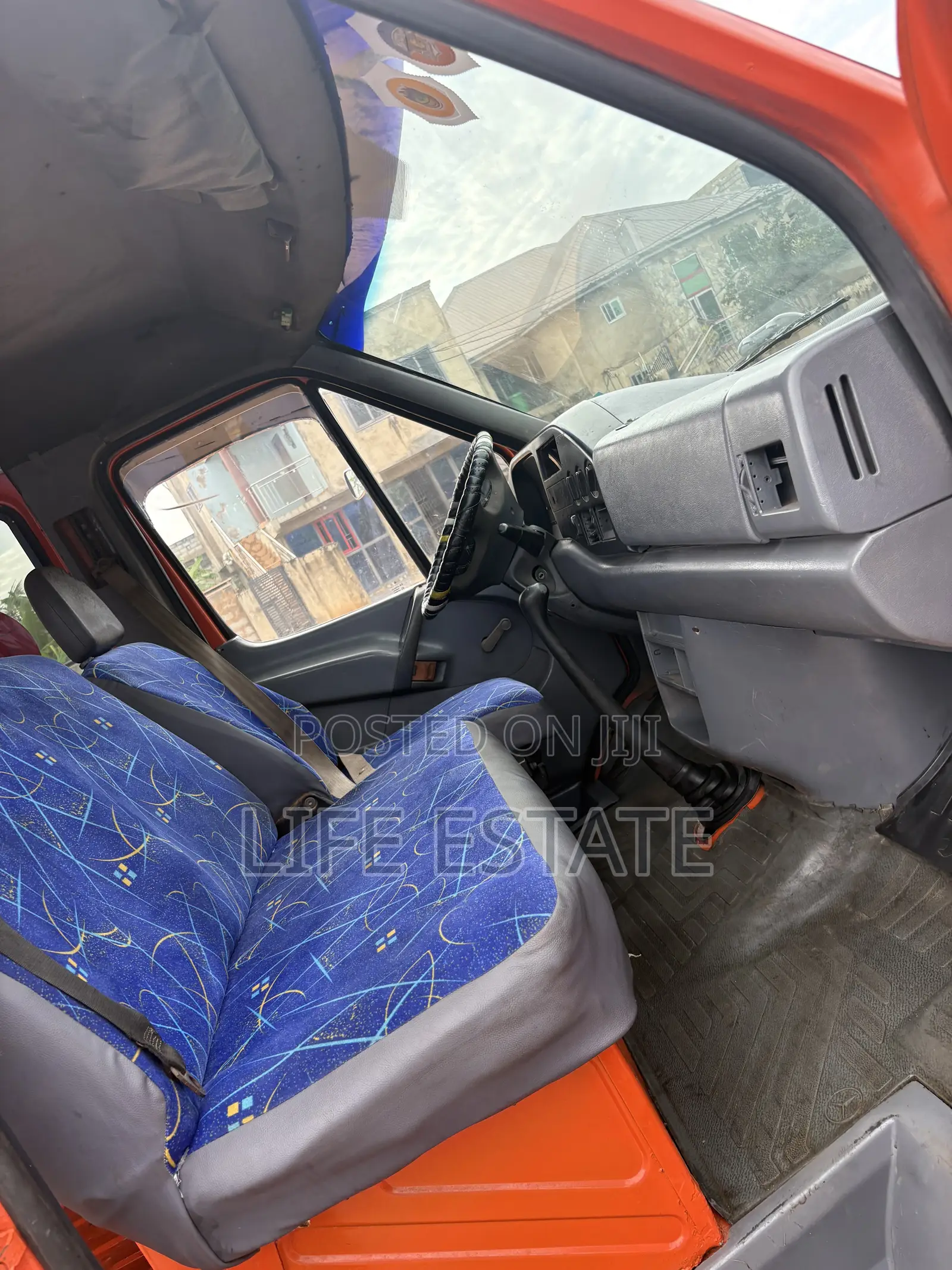 Mercedes-Benz Sprinter 2017 Orange