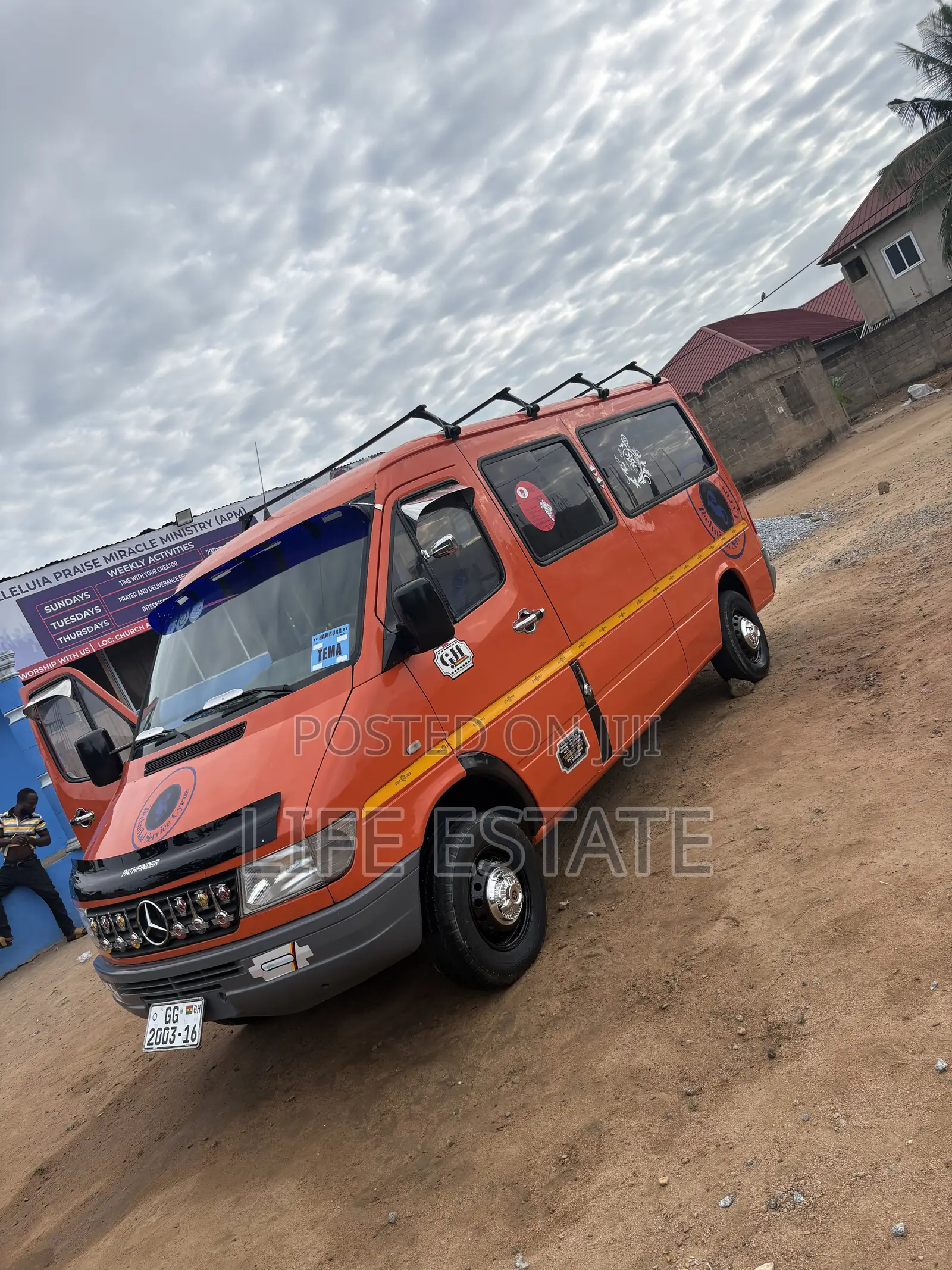 Mercedes-Benz Sprinter 2017 Orange