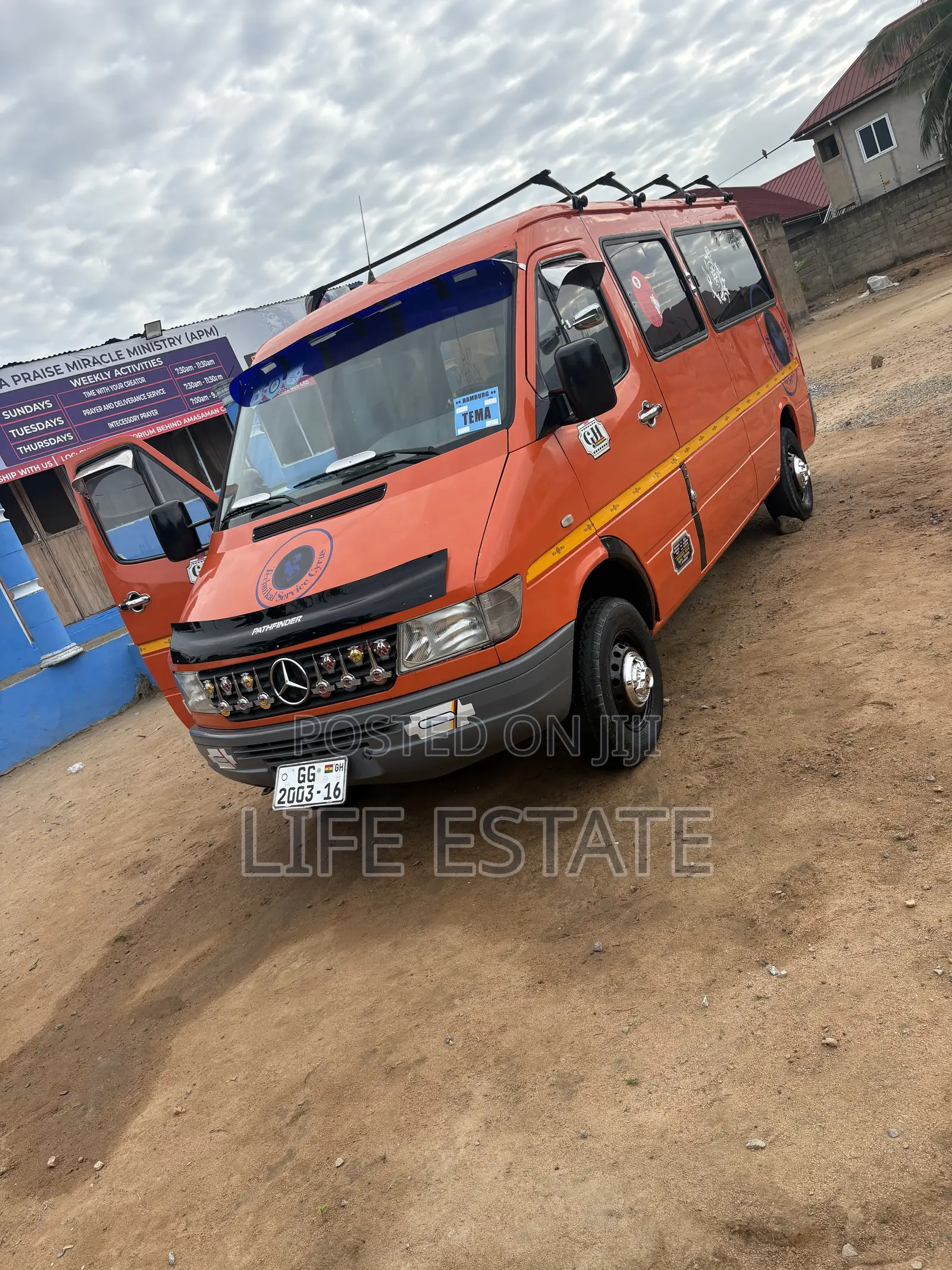 Mercedes-Benz Sprinter 2017 Orange