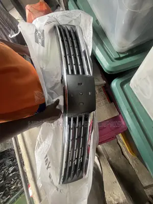 Nissan  Versa 208 and 2010 Front Grille