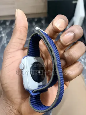 Apple Watch SE (GPS)