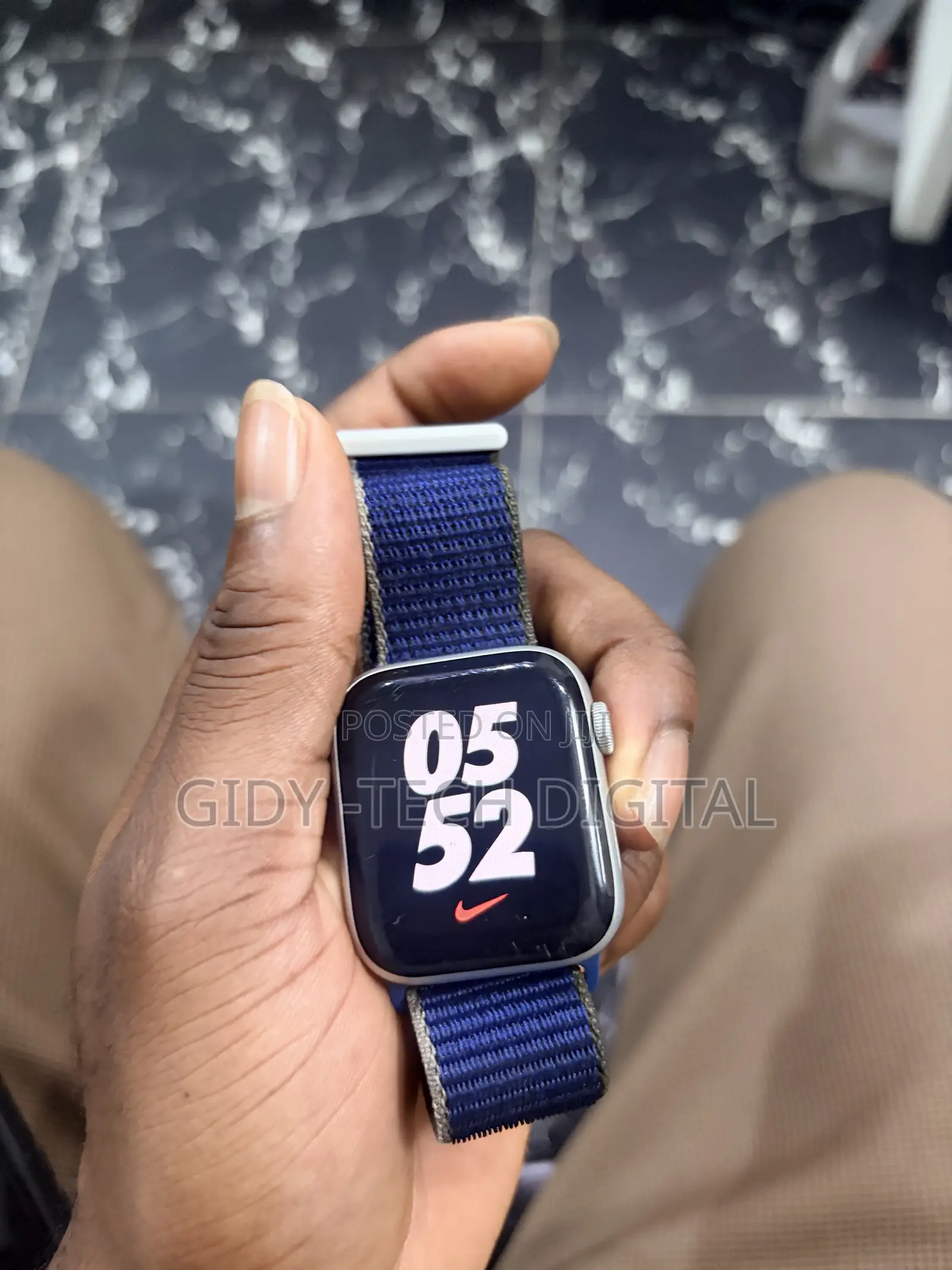 Apple Watch SE (GPS)
