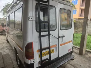 Mercedes-Benz Sprinter 2010 White