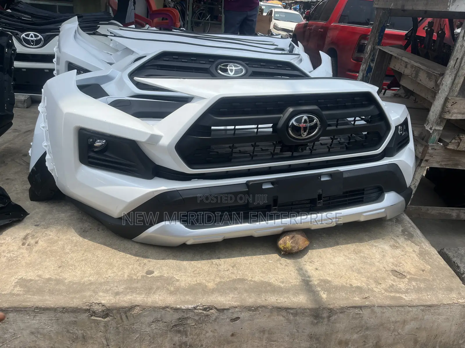 Rav4 2025 Complete Bumper Available