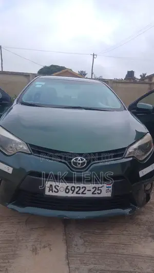 Toyota Corolla LE 4dr Sedan (1.8L 4cyl CVT) 2016 Green