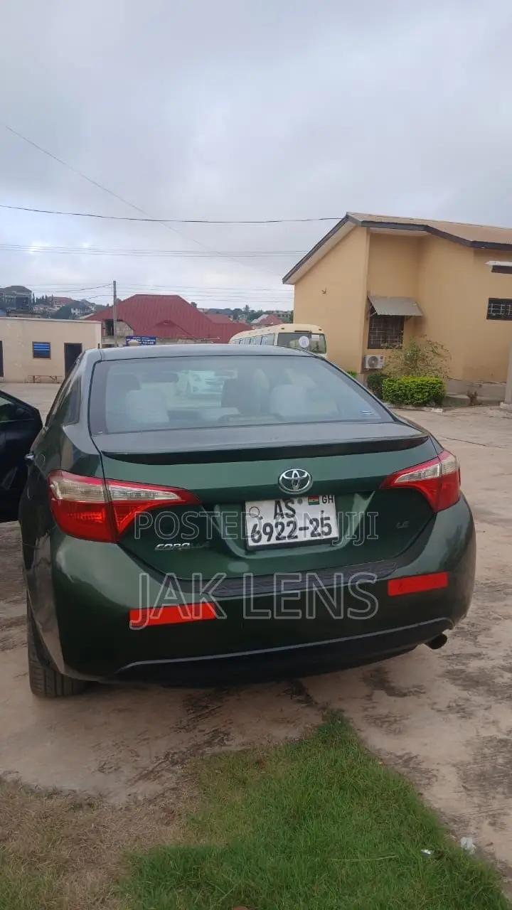 Toyota Corolla LE 4dr Sedan (1.8L 4cyl CVT) 2016 Green