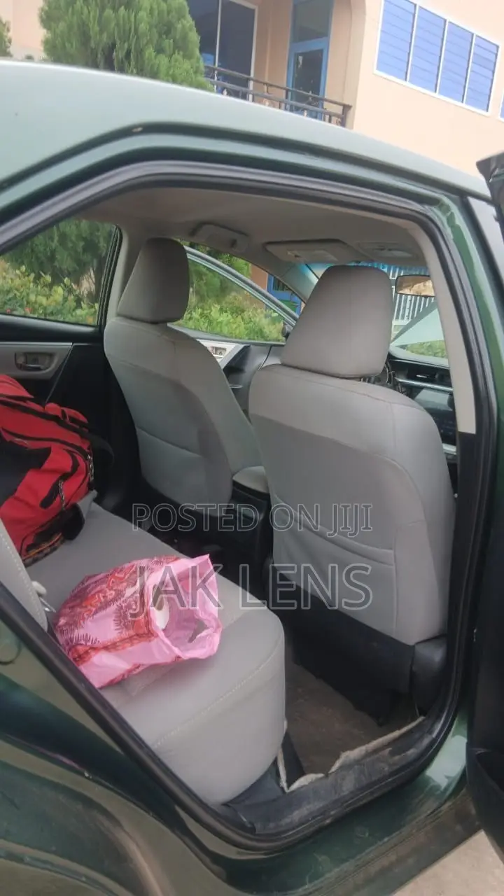 Toyota Corolla LE 4dr Sedan (1.8L 4cyl CVT) 2016 Green