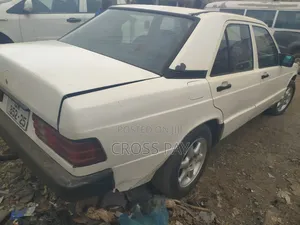 Mercedes-Benz 190E 1997 White