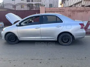 Toyota Yaris 1.5 2009 Silver